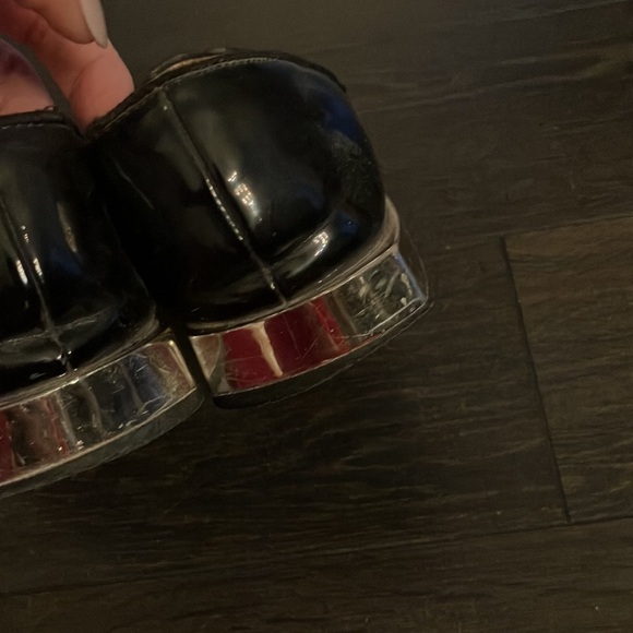 Black shiny loafers​ - Picture 4 of 7